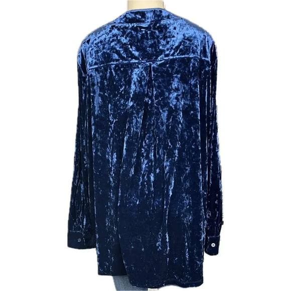 Roaman's +26/28 Blue Crushed Velvet Floral Embroidered Button Long Sleeve Shirt - Picture 4 of 6